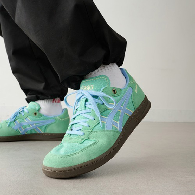 MAISON CLUB�i���]���N���u�j�̃V���b�v�j���[�X�u�������͑�������B���A��ɓ����ׂ��ŏ{�X�j�[�J�[�R���N�V�����v