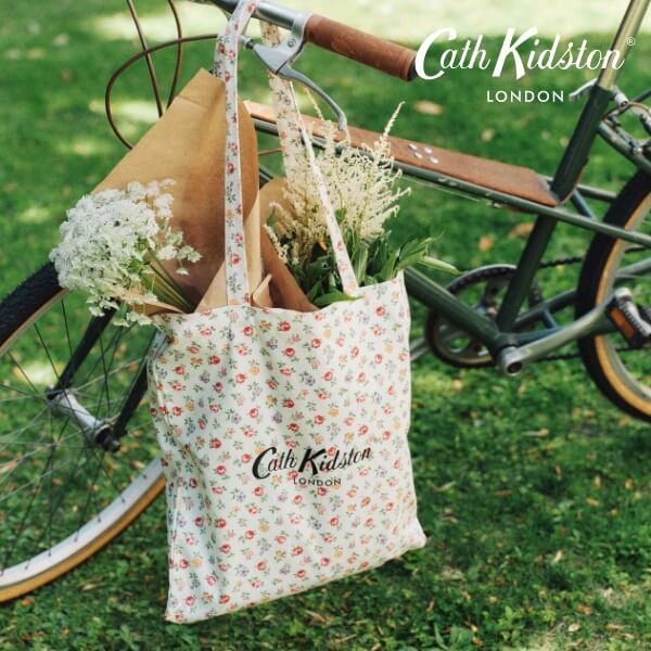A4サイズ対応】フリルトートバッグ（トートバッグ）｜Cath Kidston