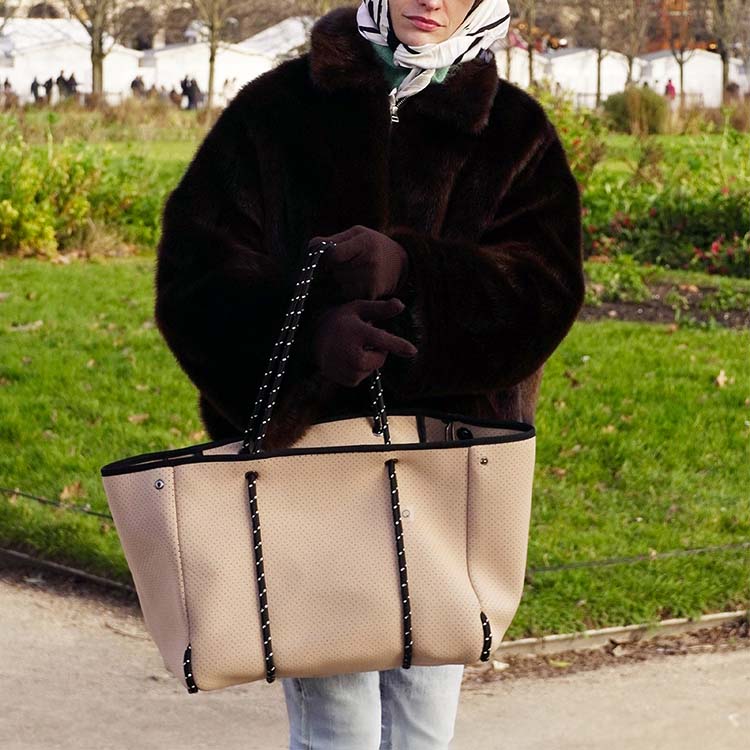 Q bag Paris�i�L���[�o�b�O �p���j�̃V���b�v�j���[�X�u�y�^�C���Z�[��10%OFF�z�����g����l�I�v���[���g�[�g zip M/L�v
