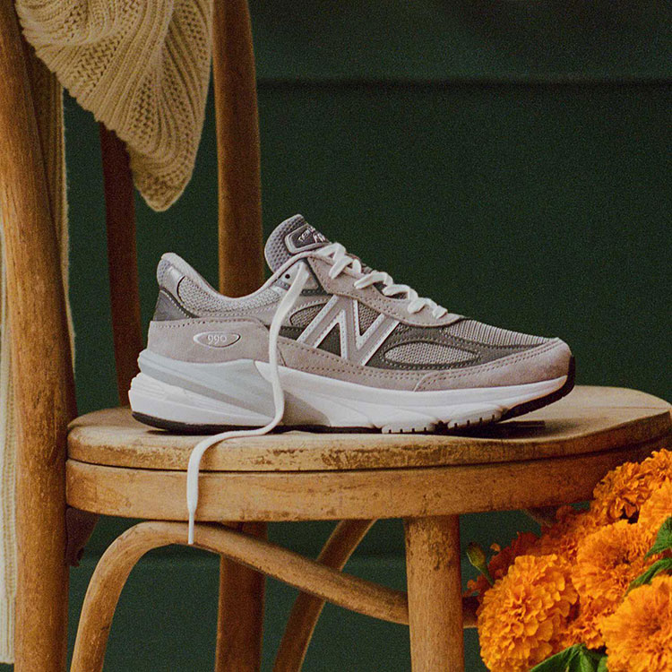 New Balance Flagship Store�i�j���[�o�����X�t���O�V�b�v�X�g�A�j�̃V���b�v�j���[�X�uMade in USA�v
