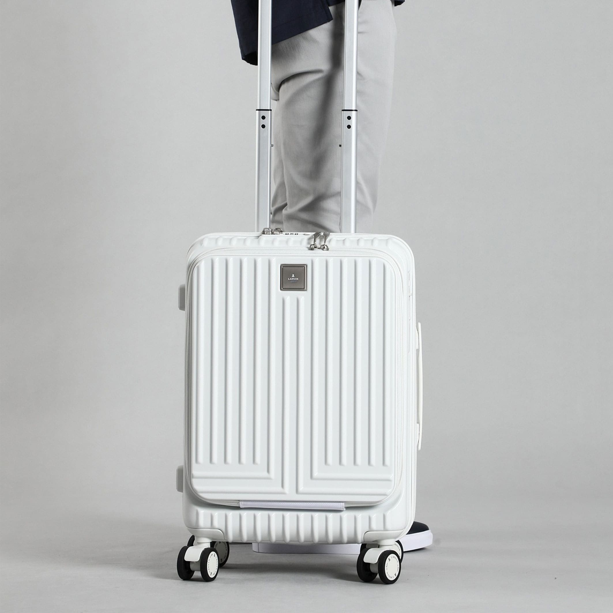 LANVIN en Bleu MENio I u[ j̃Vbvj[Xuy~̗xxɁzĂ̎vo͏㎿ȃobOƋɁv