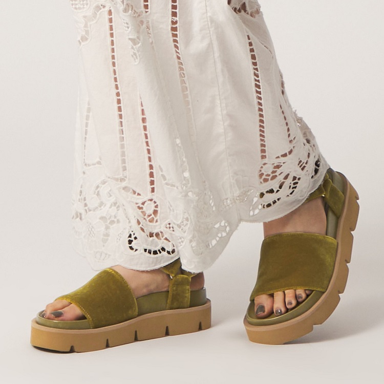ODETTE E ODILE�i�I�f�b�g �G �I�f�B�[���j�̃V���b�v�j���[�X�u���Ă̑������������ɍʂ�A�����������V���[�Y�v