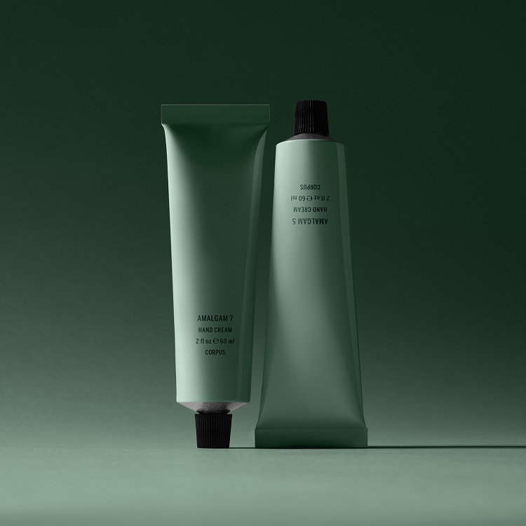 UNITED ARROWS�i���i�C�e�b�h�A���[�Y�j�̃V���b�v�j���[�X�u��CORPUS���n���h�P�A�V���[�Y�v