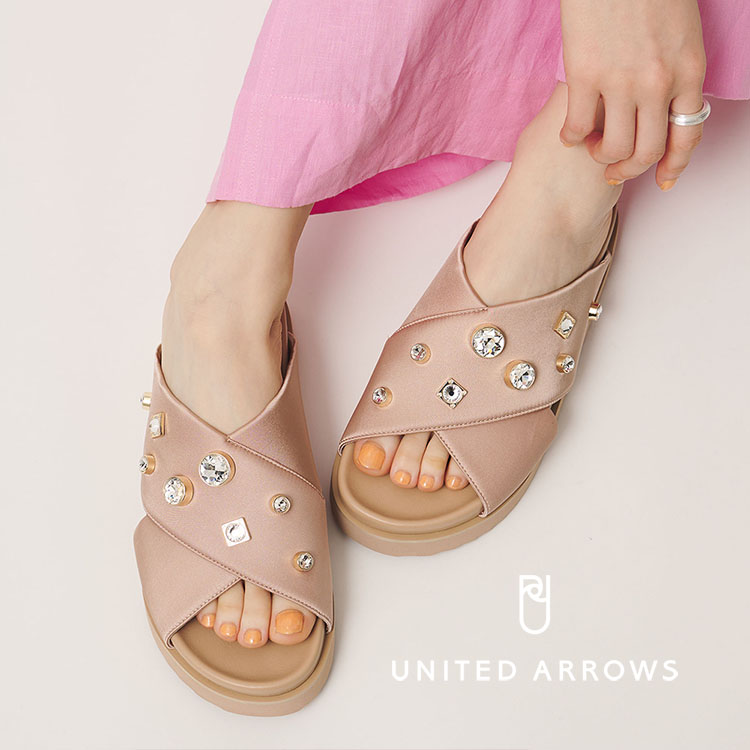 UNITED ARROWS�i���i�C�e�b�h�A���[�Y�j�̃V���b�v�j���[�X�u�����ɋG�ߊ���Y����A��l�̃T���_���R���N�V�����v