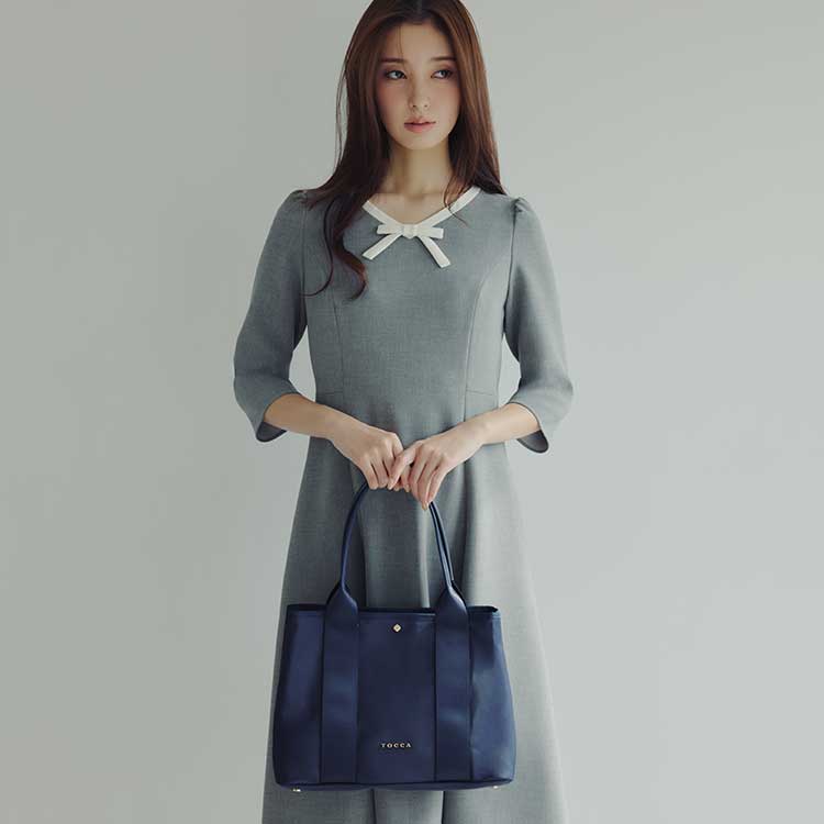 TOCCA�i�g�b�J�j�̃V���b�v�j���[�X�u���[�͔��Q�̃t�F�~�j����2WAY�i�C�����o�b�O�v