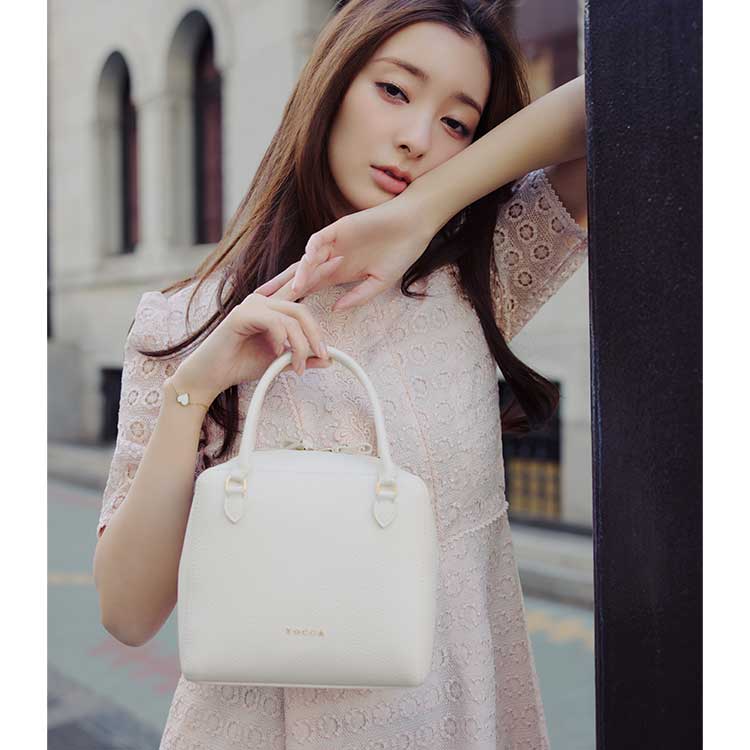 TOCCA�i�g�b�J�j�̃V���b�v�j���[�X�u�t�F�~�j���ȏ�i���U�[�̃{�X�g���o�b�O�v