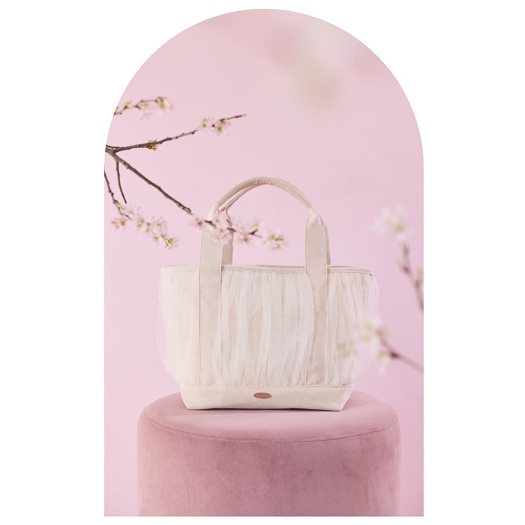 TOCCA�i�g�b�J�j�̃V���b�v�j���[�X�u�ӂ��Ƃ����M���U�[�`���[���ɂ܂ꂽ�L�����o�X�g�[�g�v