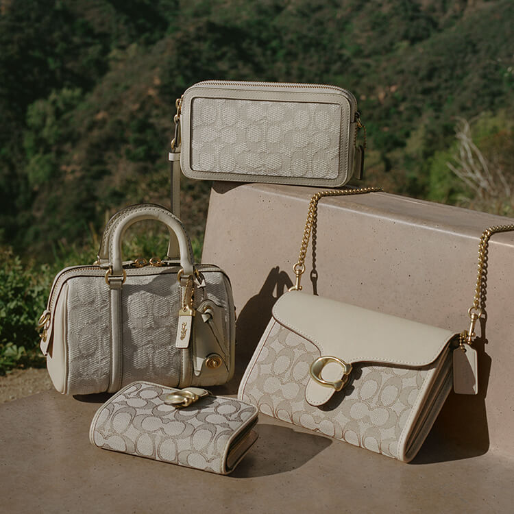 2021A/W新作☆送料無料】【COACH】リーグフラップ バックパック 2021A/W新作☆送料無料】【COACH】リーグフラップ バックパック