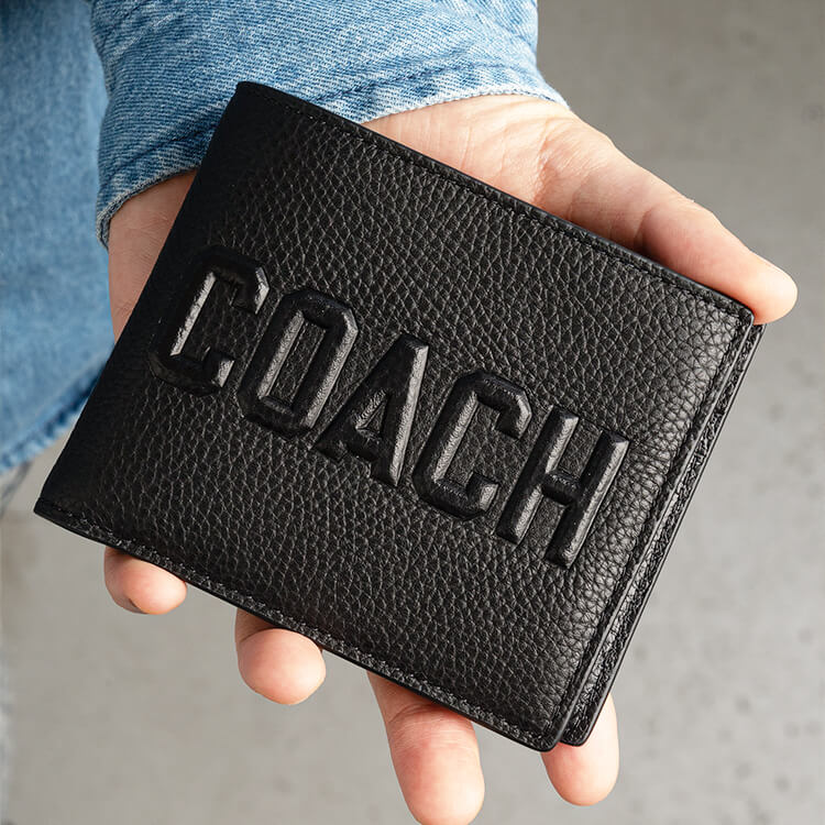 COACH｜コーチのトピックス「【メンズ 財布＆小物】ホリデーギフトガイド／COACH」 - ZOZOTOWN