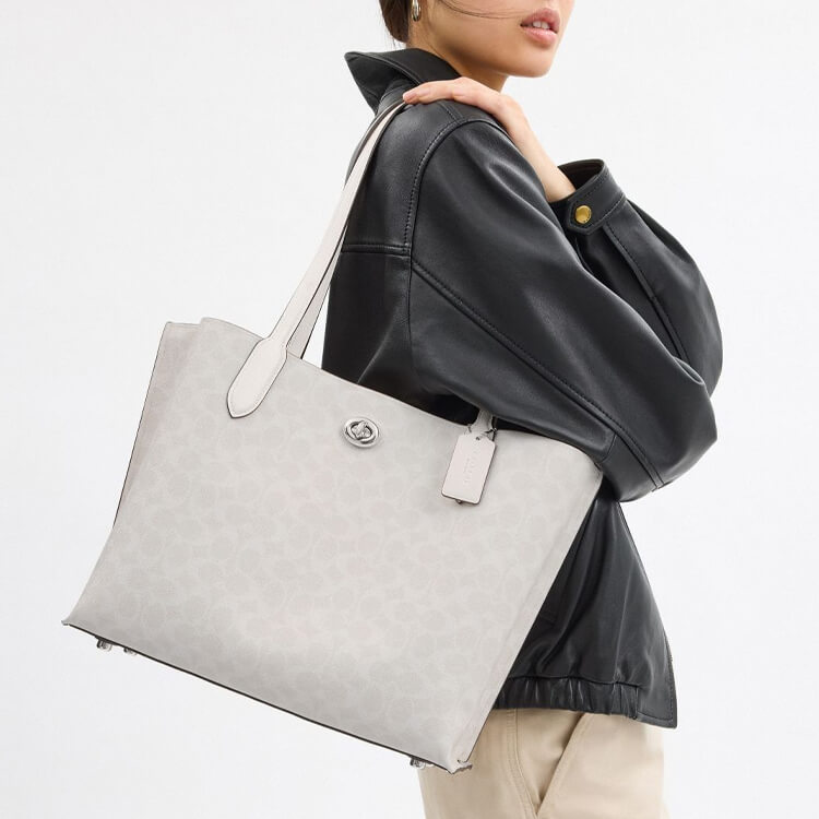 ウィロウ トート・シグネチャー キャンバス（トートバッグ