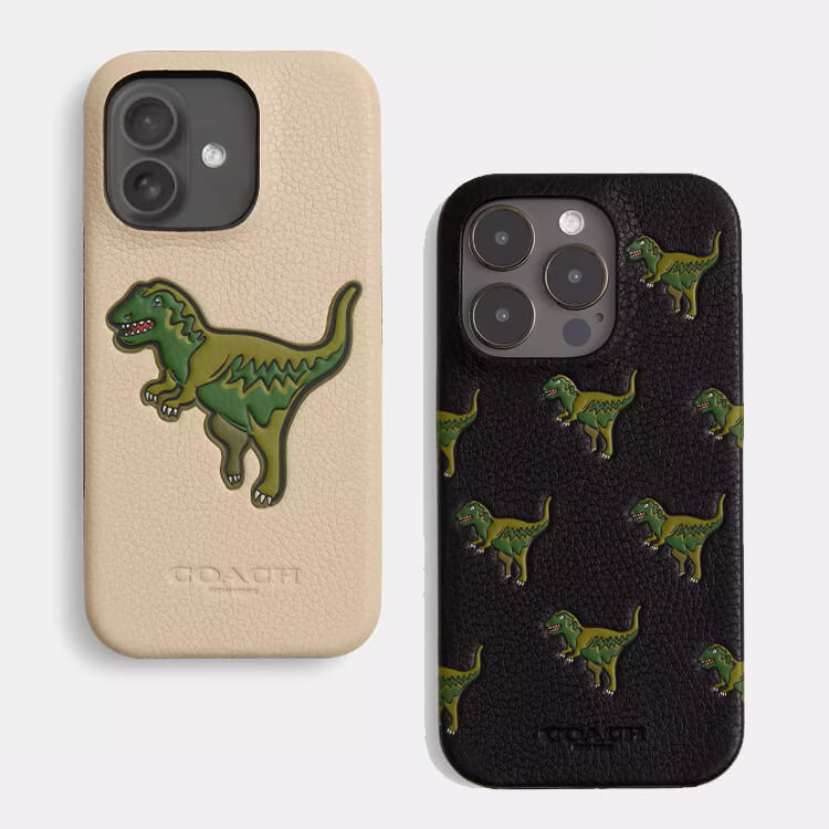 COACH iPhone 14用レザーケース 恐竜柄　レキシー 公式】COACH – コーチ | IPHONE 14 PRO ケース・レキシー