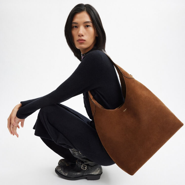 COACH�i�R�[�`�j�̃V���b�v�j���[�X�uA4�T�C�Y�Ή��o�b�O�^COACH�v