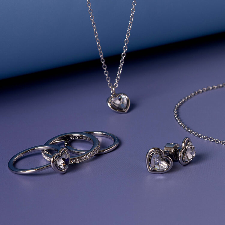 ハロー ハート スタッド ピアス（ピアス（両耳用））｜COACH（コーチ