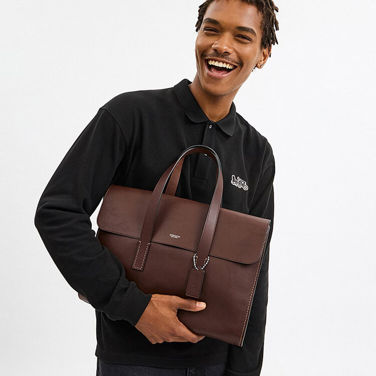 COACH�i�R�[�`�j�̃V���b�v�j���[�X�u�V�����A�܂��o�b�O���烊�t���b�V���^COACH�v