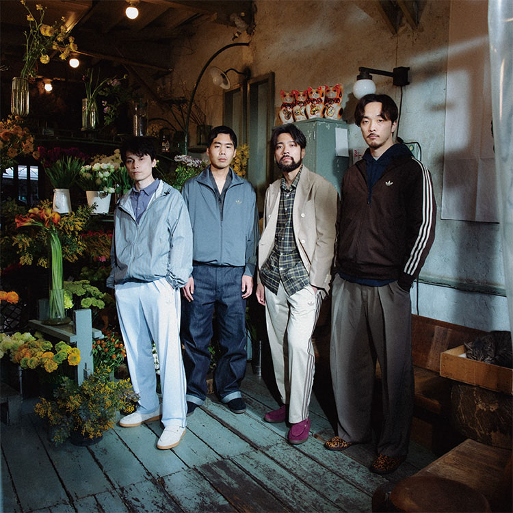 atmos�i�A�g���X�j�̃V���b�v�j���[�X�u�A�f�B�_�X �I���W�i���X�́u�t�@�C���[�o�[�h�v�V���[�Y����A���{���́A�g���b�N�g�b�v�ƃg���b�N�p���c���o��v