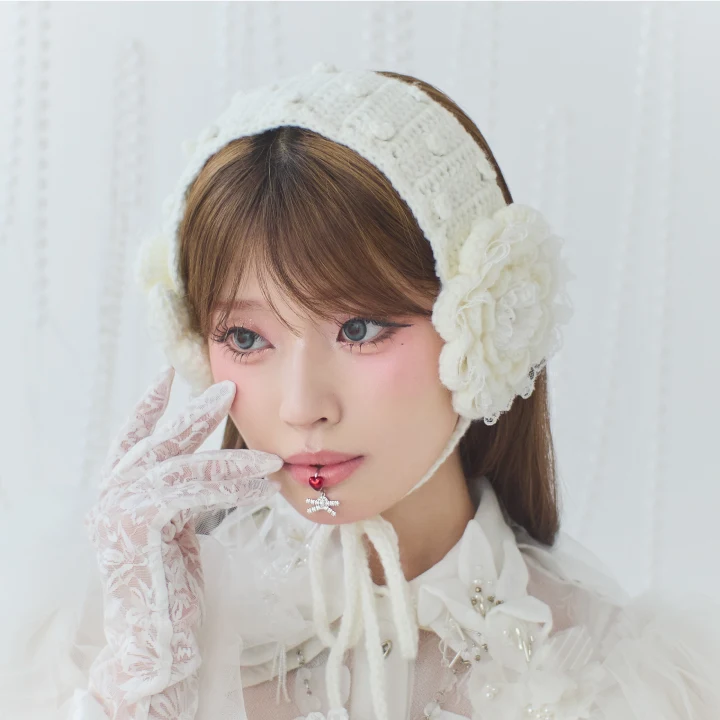 かきぶちももの × kaorinomori アールニット ニット帽　ホワイト 🤍momono kakibuchi × kaorinomori アールニット  | しー