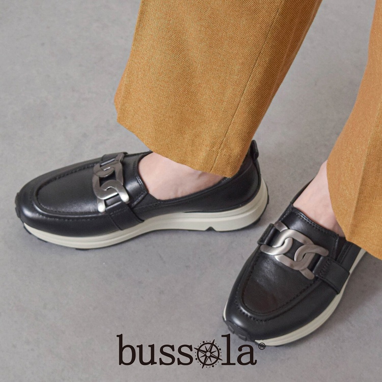 INTER-CHAUSSURES�i�C���^�[ �V���V���[���j�̃V���b�v�j���[�X�u���������H���ybussola�z���^�����胍�[�t�@�[�X�j�[�J�[�v