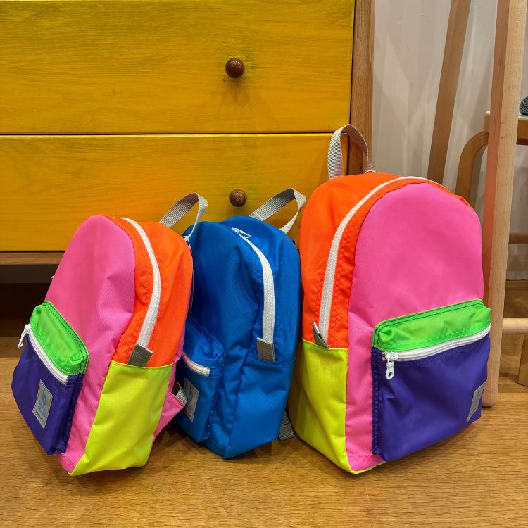 BEAMS WOMEN�i�r�[���X�E�B�����j�̃V���b�v�j���[�X�u�ʉ��E�ʊw�₨�ł����Ɂ���l�C�L�b�Y�o�b�N�p�b�N�v