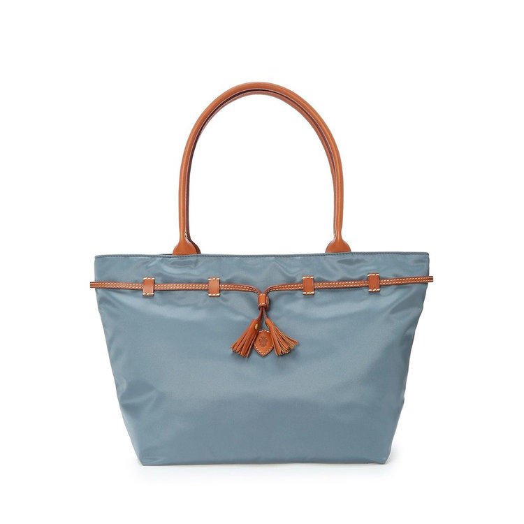 Felisi�i�t�F���[�W�j�̃V���b�v�j���[�X�u�v�R�ƃ^�b�Z���̃f�U�C������ۓI�ȃn���h�o�b�O�B�f�C���[����r�W�l�X�܂ŕ��L�����g�����������܂��B�v