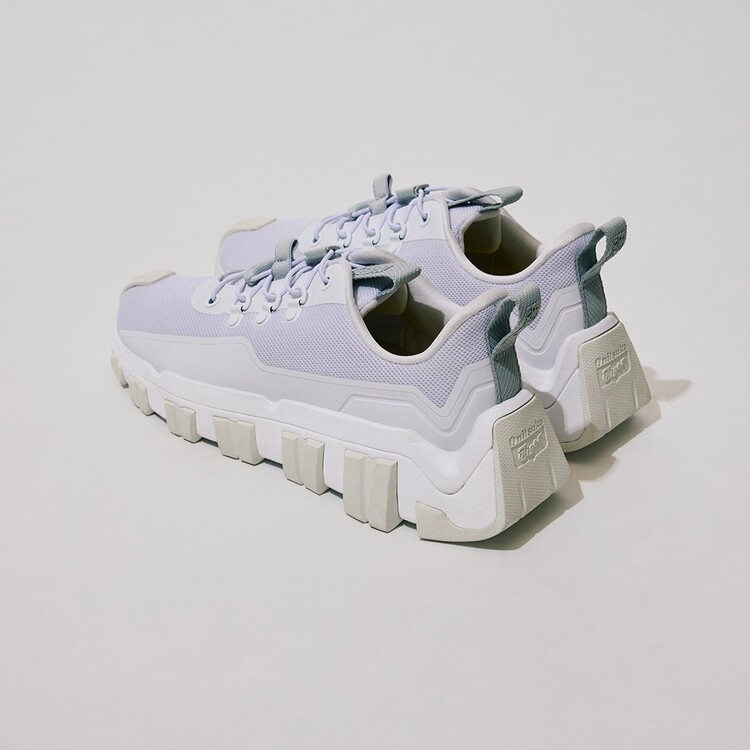 Onitsuka TigeriIjcJ^CK[j̃Vbvj[XuyCRESTY FLEKz݊̂\[fUCIȐVfv
