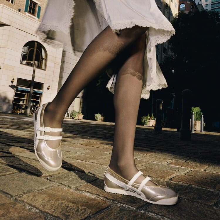 Onitsuka Tiger�i�I�j�c�J�^�C�K�[�j�̃V���b�v�j���[�X�u�p���v�X�ƃX�j�[�J�[�̖��͂�Z������MEXICO 66 TGRS�v