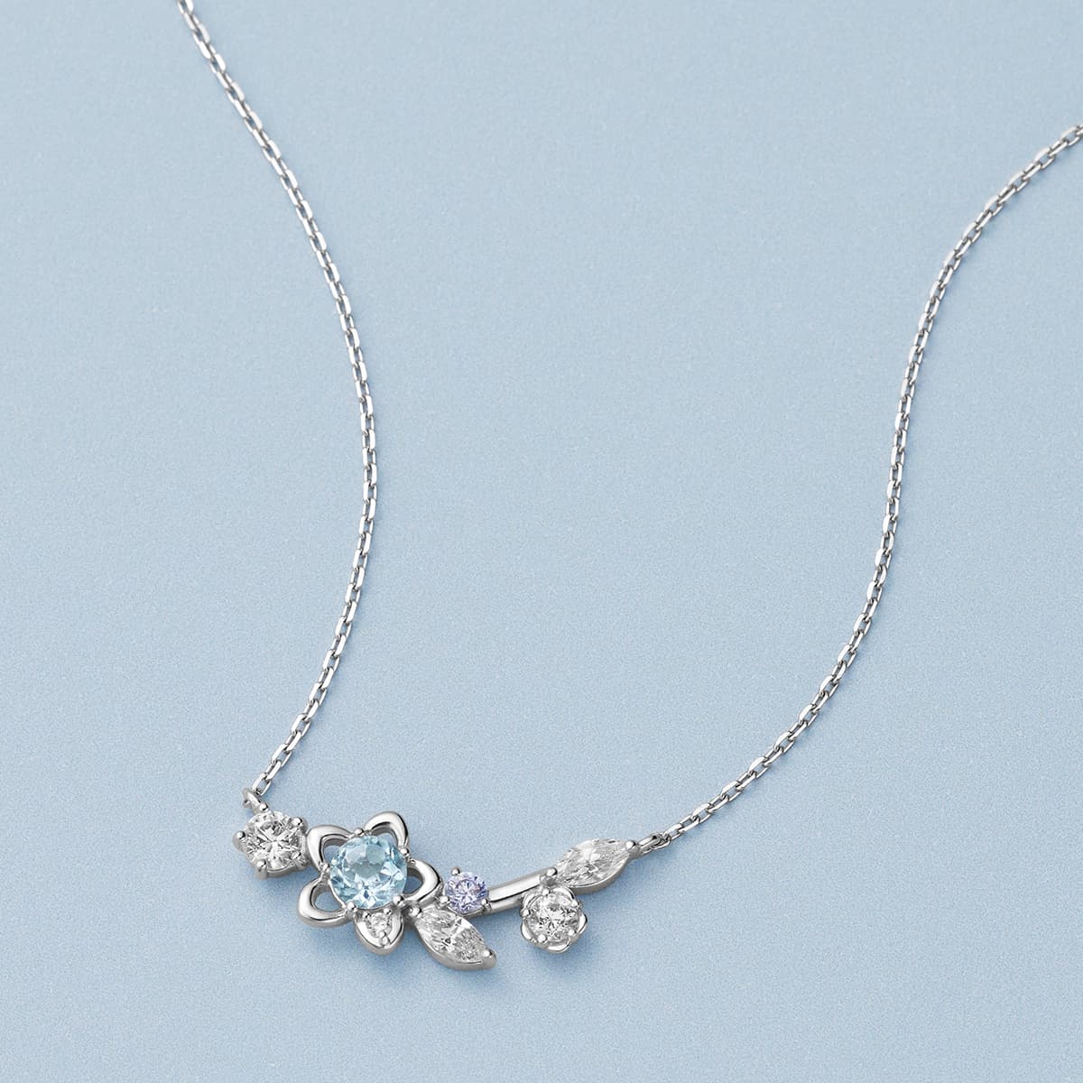 Canal 4���i�J�i�������h�V�[�j�̃V���b�v�j���[�X�u�yCanal4���z���ԃ��`�[�t�W���G���[���W�v