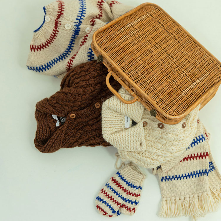 PAR ICI｜パーリッシィのトピックス「今年のネパール手編みニットが全