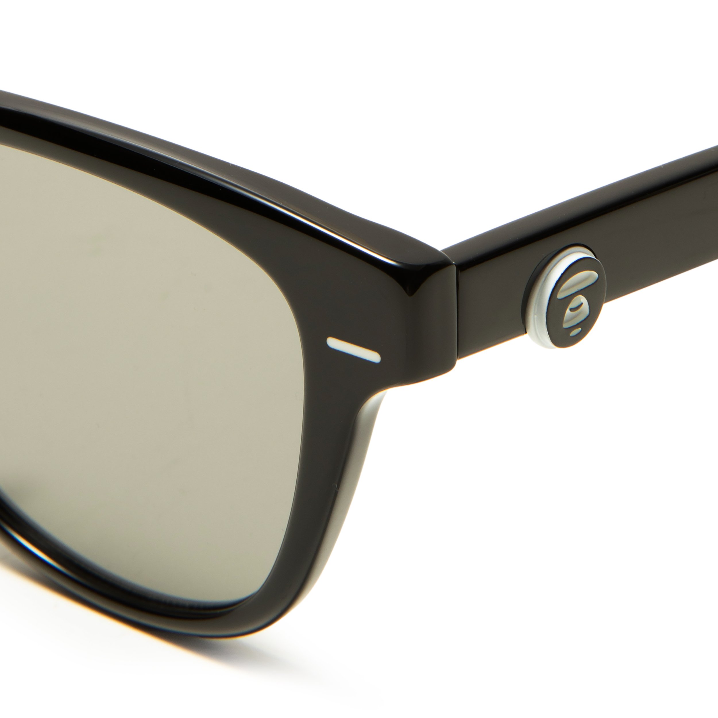 AAPE BY A BATHING APE�i�G�[�G�C�v�o�C�A�x�C�V���O�G�C�v�j�̃V���b�v�j���[�X�uAAPE Sunglasses Collection�v