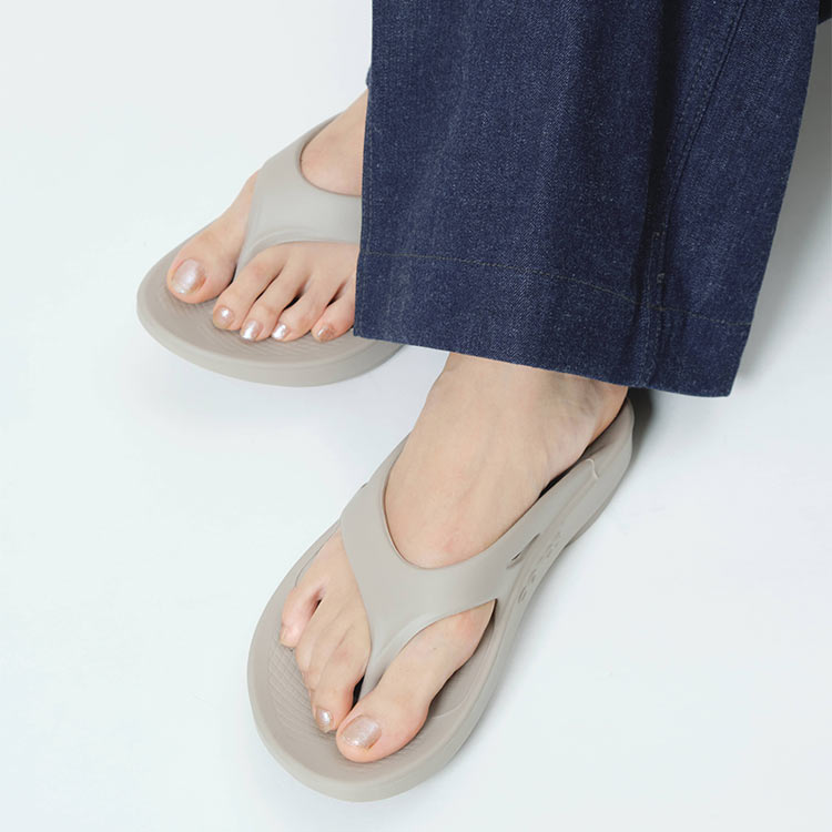 BshopirVbvj̃Vbvj[XuyRECOMMENDzSANDALv
