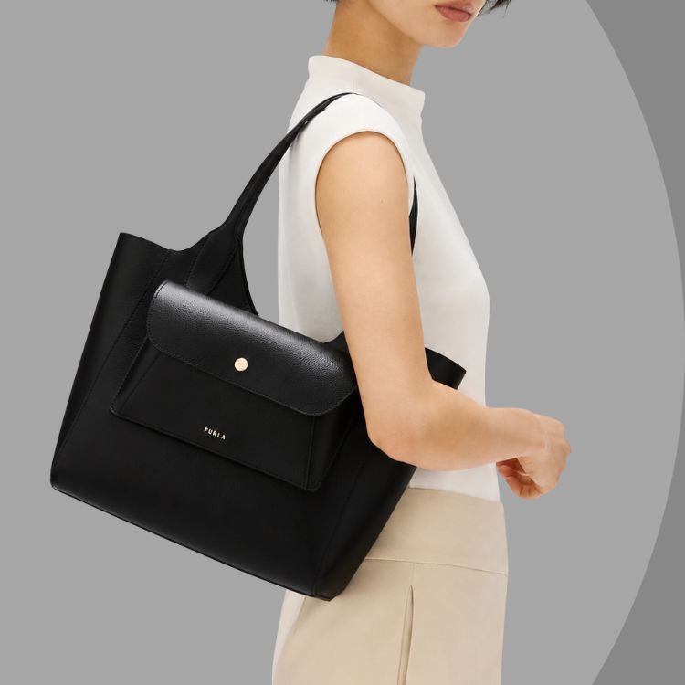 FURLA�i�t�����j�̃V���b�v�j���[�X�u�傫�����낢�� ! �g�[�g�o�b�O�v
