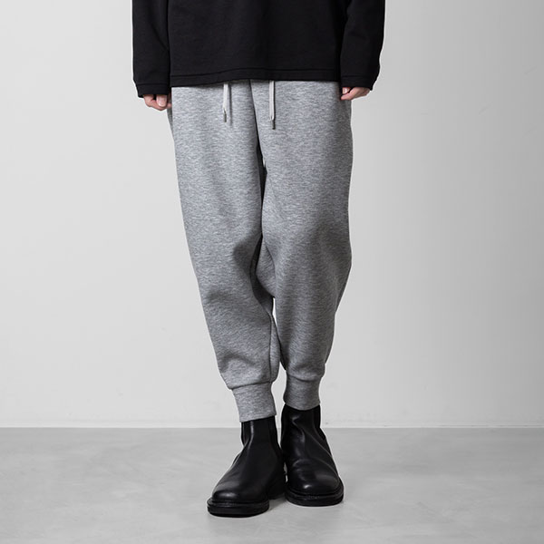 ato�i�A�g�E�j�̃V���b�v�j���[�X�u�������i�ɍX�V����A���_���ȃX�E�F�b�g�p���c�v