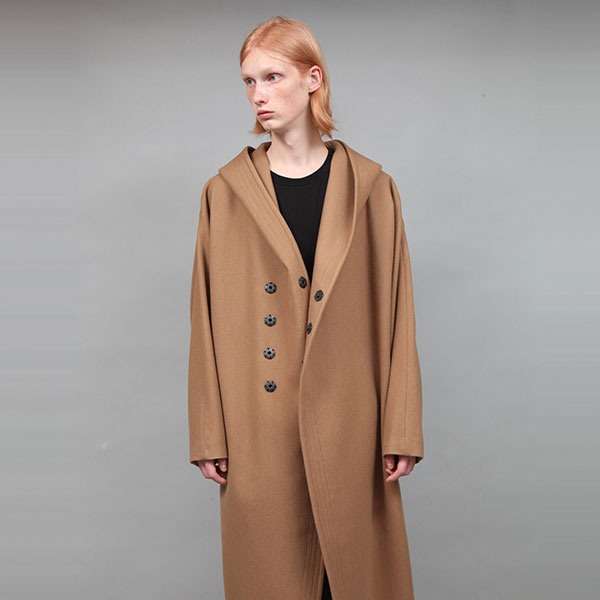 ato�i�A�g�E�j�̃V���b�v�j���[�X�u�f�ނƍ\���������A�����̃t�[�h�R�[�g�v