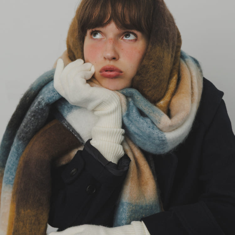 URBAN RESEARCHiA[oT[`j̃Vbvj[Xu₦ޏTɁBSMELLŶ~ꗗv