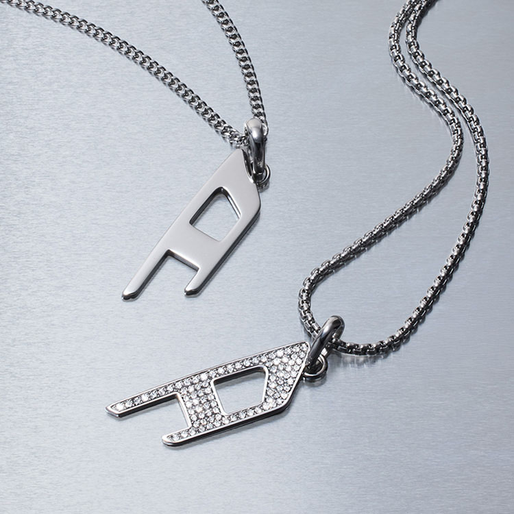 Diesel ネックレス［本体、証明書、ケース付き］ 楽天市場】DIESEL ディーゼルスクエア立体レッドプレート