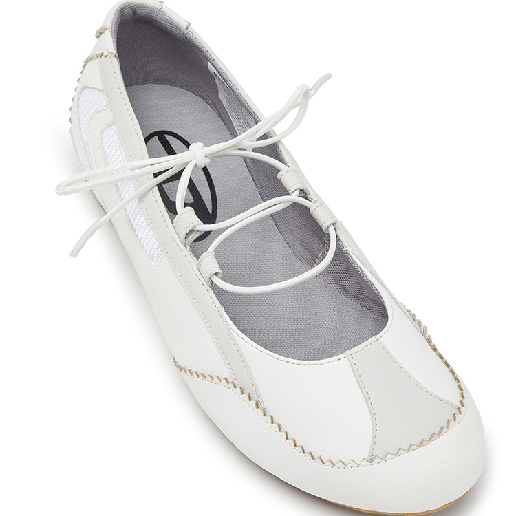 新品・未使用】DIESEL スニーカー ホワイト S-D-RUNNER X 【公式通販】