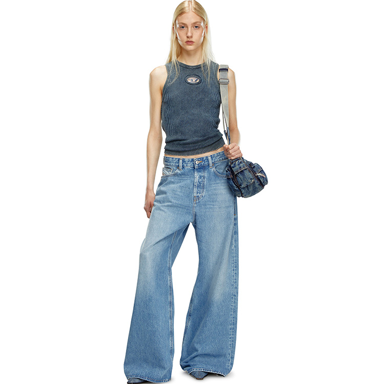DIESEL�i�f�B�[�[���j�̃V���b�v�j���[�X�u�y�₩�ɉf����T�}�[�f�j���v