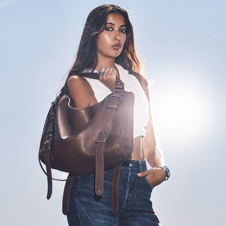 DIESEL�i�f�B�[�[���j�̃V���b�v�j���[�X�u�V��o�b�O�uD-ONE�v�Ő������ꂽ�X�^�C�����v
