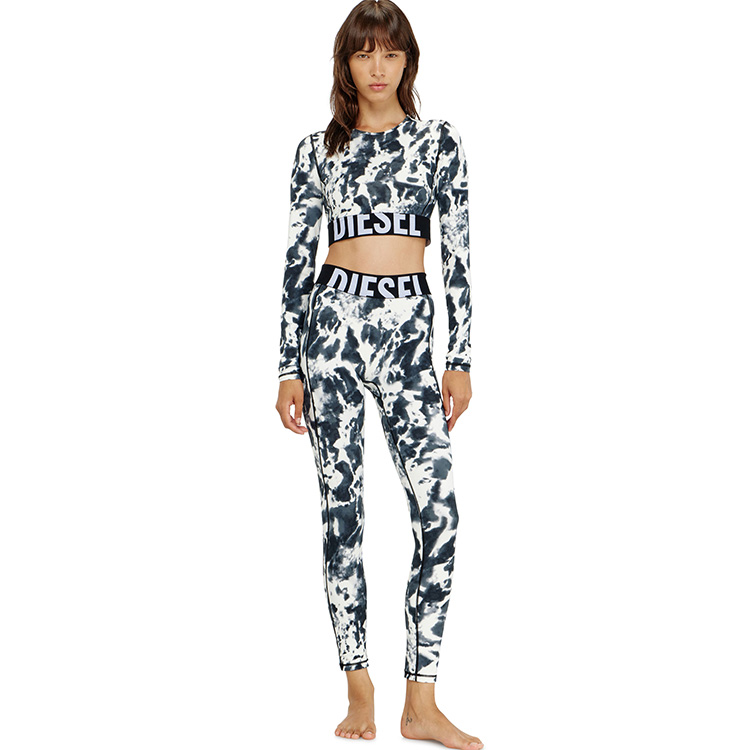 DIESEL�i�f�B�[�[���j�̃V���b�v�j���[�X�u���C�ɓ���̃C���i�[�ŋC�����A�b�v�v