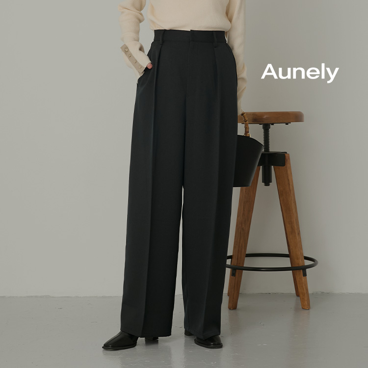 MONO-MART(モノマート)の「【Aunely】春に即完した"美シルエットパンツ"の秋バージョンが登場」