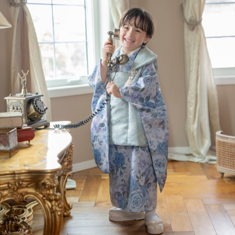 Catherine Cottage(キャサリンコテージ)の「3歳男の子の七五三に!着付けかんたん「ワンピース着物×被布セット」」