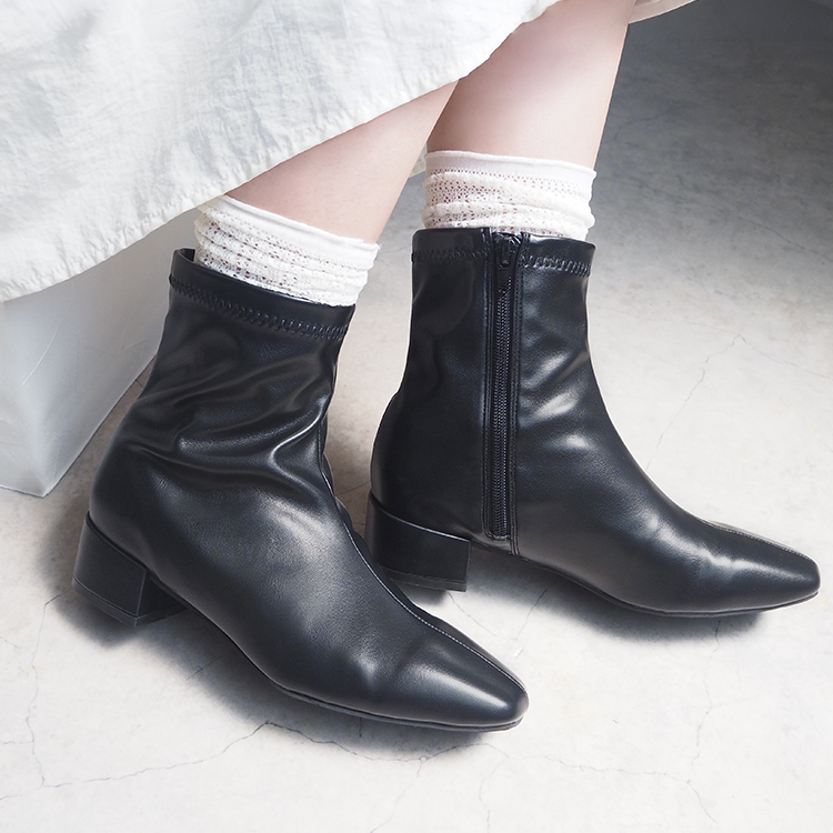 minia(ミニア)の「すっきり見えする極上ストレッチで楽ちんキレイ!万能ショートブーツ」