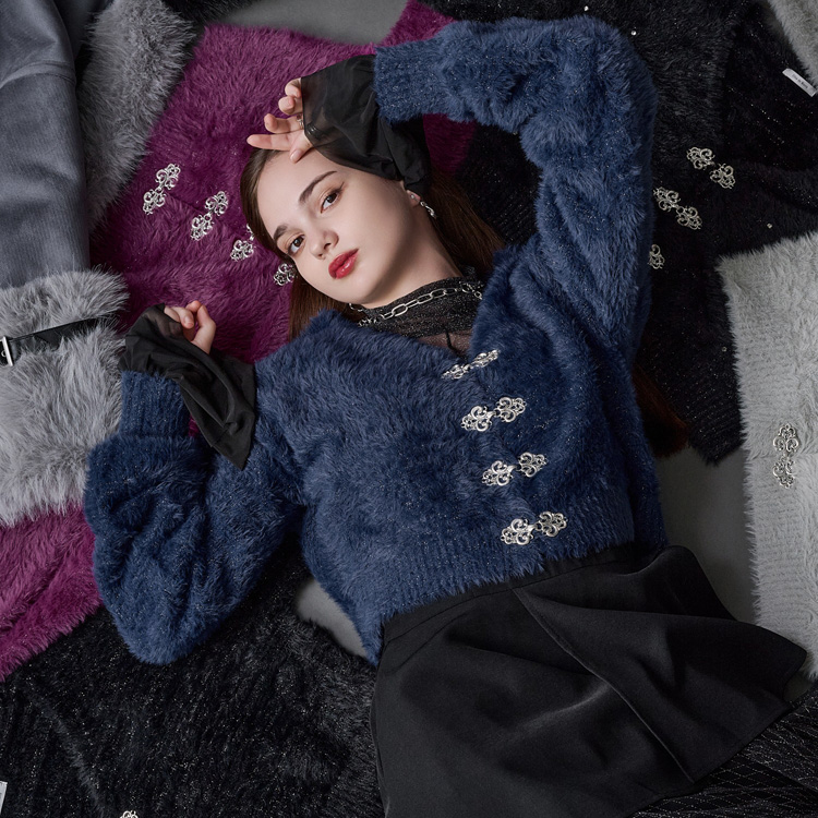 Ellno Loset（エルノロゼット）のショップニュース「【Ellno de Mavie】今年のラメシャギーカーデは一味違う。」
