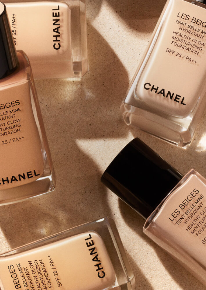 CHANEL レ ベージュ】ぬくもりのある肌、明るい目もと、つややか