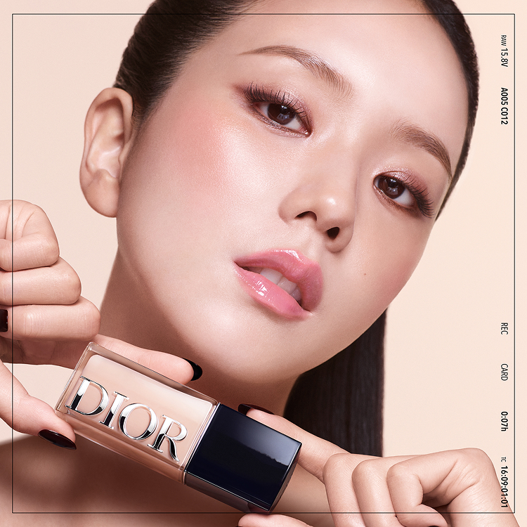 ZOZOTOWN｜近づくほどに完璧「新生ディオール フォーエヴァー」