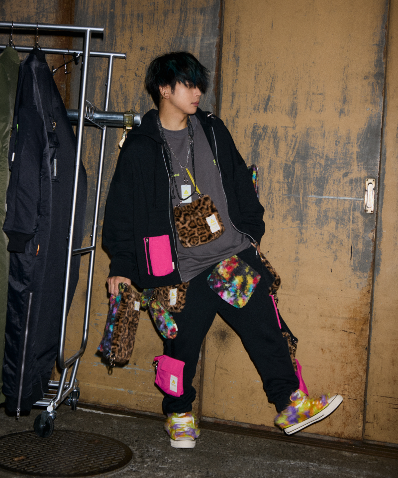HOOK & LOOP - 
SWEAT PANTS
