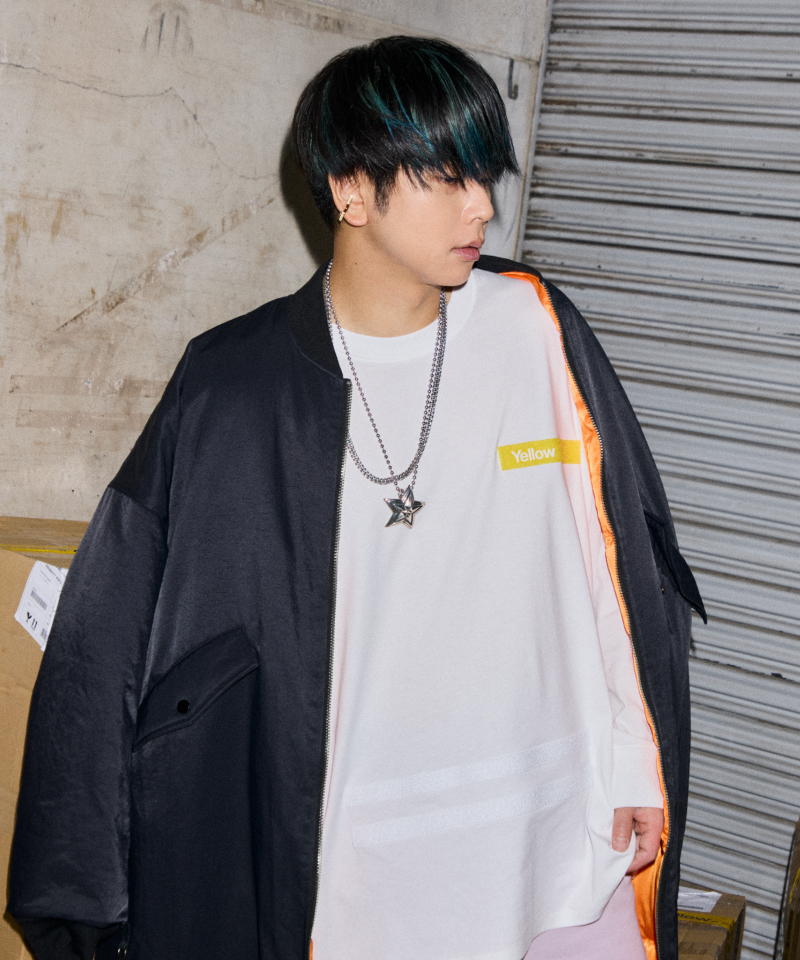HOOK & LOOP - 
LONG SLEEVE T-SHIRT