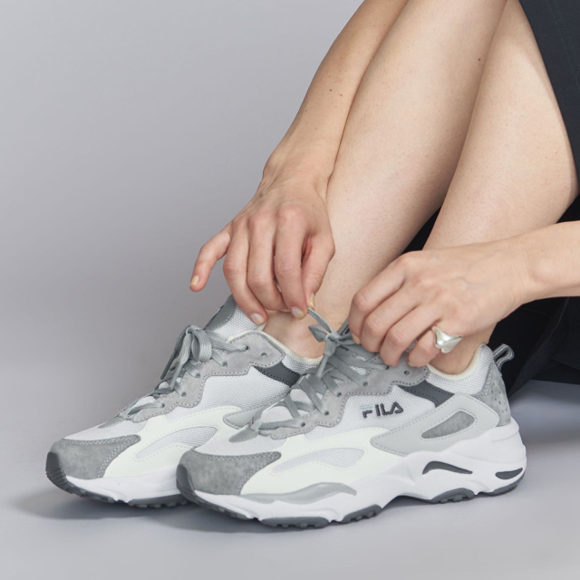 スニーカー IYSO PUFFY-RUN 5FT2018 On Running Performance and Lifestyle Shoes and Apparel